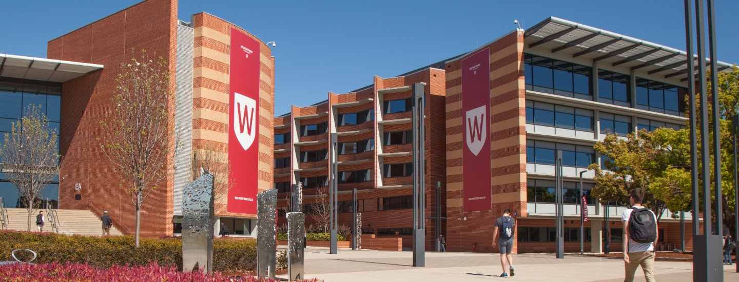 Вестерн сидней. Western Sydney University. Вестерн Найтс университет Западной Австралии. Западный Сидней. UWS колледж.